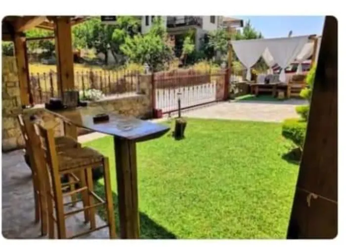 Eleni's House 1 Metagkitsi